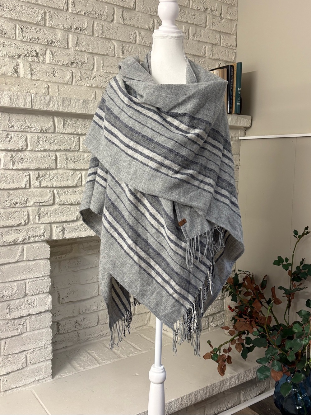 Roots Canada Grey Striped Blanket Wrap Poncho Shawl with Fringe - One Size